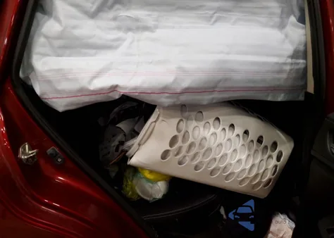 2014 Subaru Impreza Sport Premium z USA, uszkodzony, nr VIN JF1GPAL68E8225524